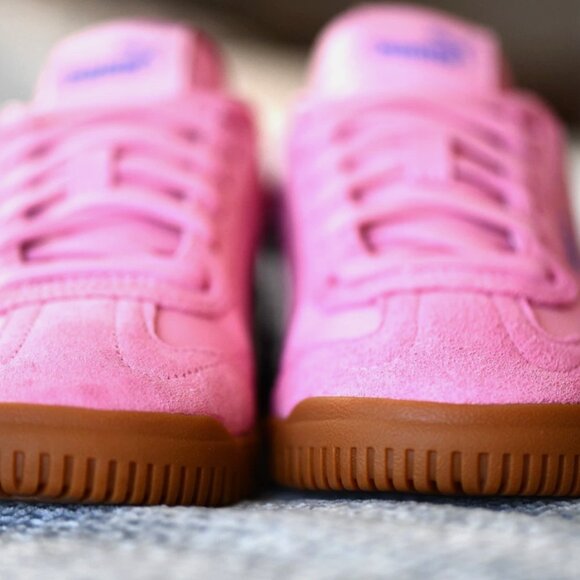 PRE-OWNED Size: 6.5 Women's or 5 Big Kid PUMA Club 5v5 Sneakers Pink/Purple - Picture 6 of 15